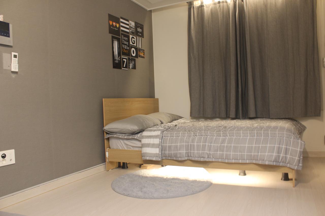 Hongdae Novellia Gini Seoul